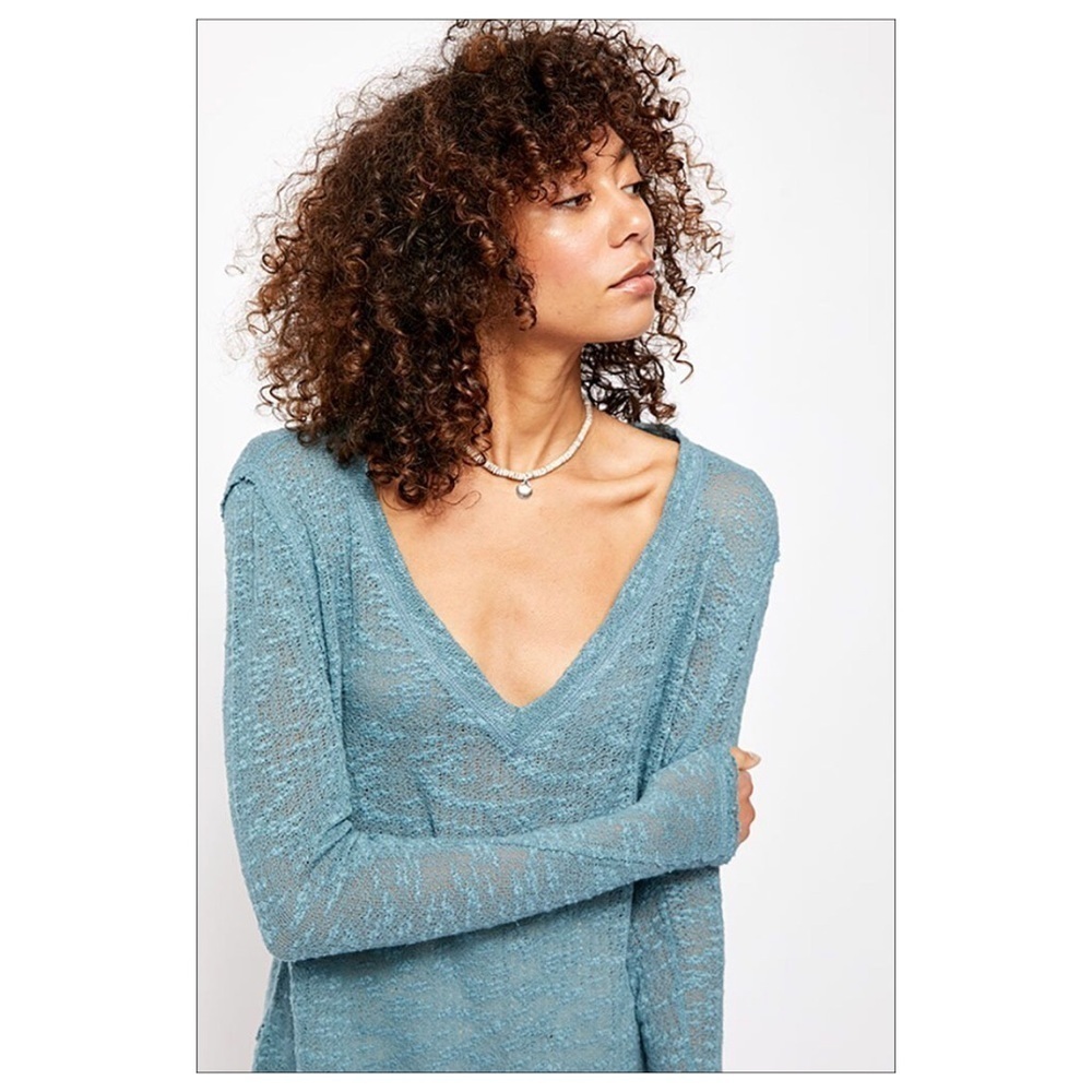 NWT Free People Oversized Teal Ocean Air Summer Hacci Sweater - Picture 2 of 5